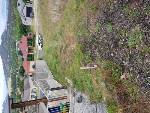 Boundary remark, vacant block 